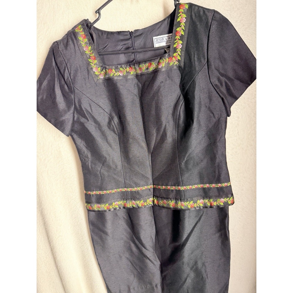 Jessica Howard Dress Petite Black Floral Embroidered Trim Short Sleeve Vintage